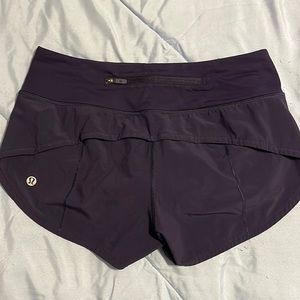 Lululemon speed up shorts 2.5”